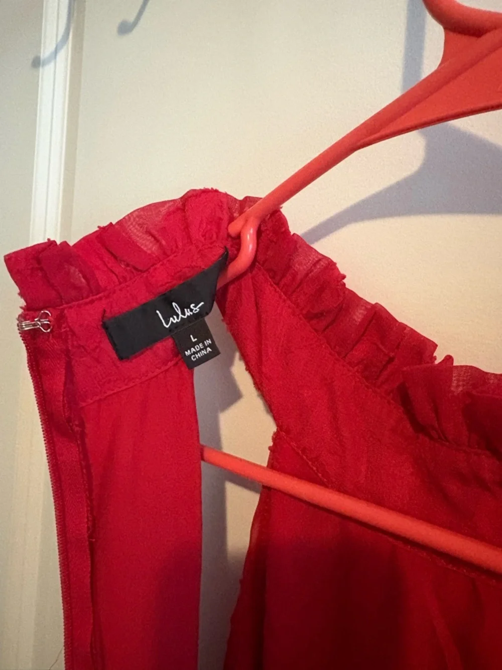 Red Dress - Picture 4 of 8